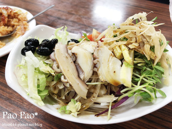 【台中】忠孝夜市必吃-夜夜見來蛋包飯&魚刺人雞蛋糕