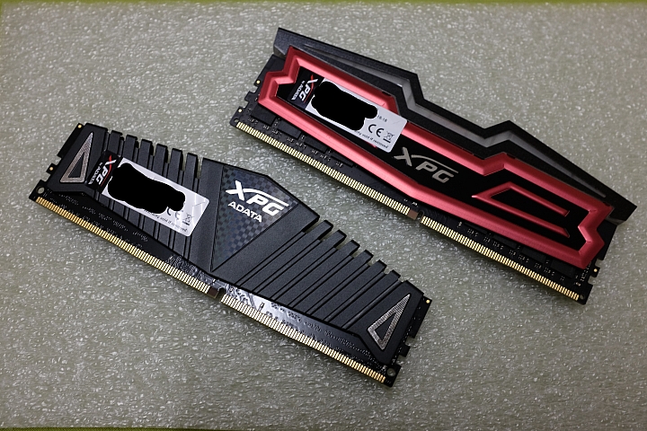 Adata XPG SPECTRIX D40 DDR4 3000 RGB 讓你不想開燈….