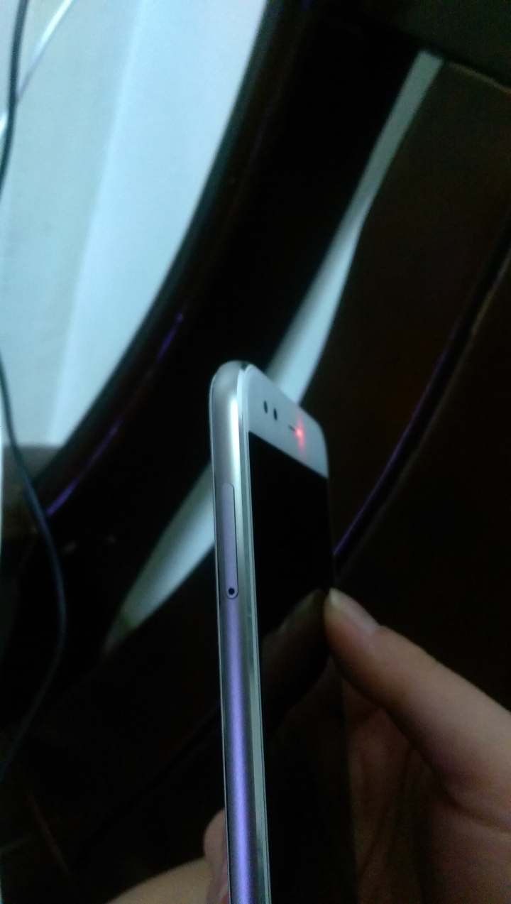 Zenfone4 S660卡槽