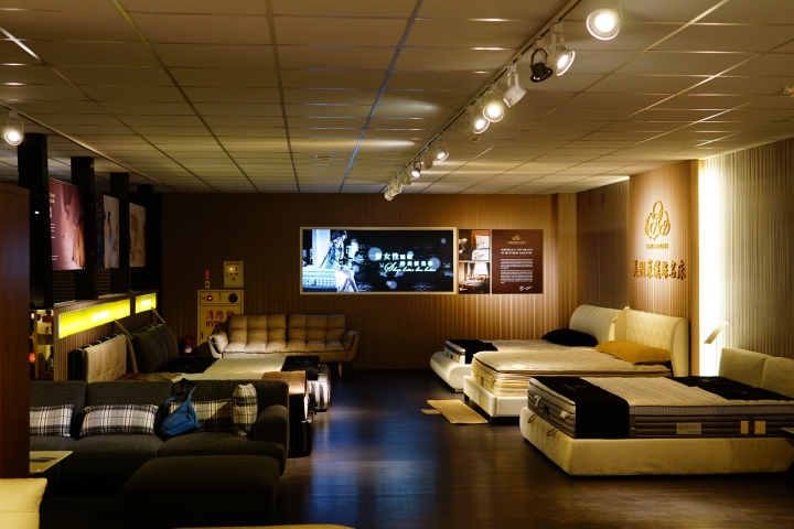 [分享]床墊選購分享-現代 質感 平價的晶華傢俱(一)