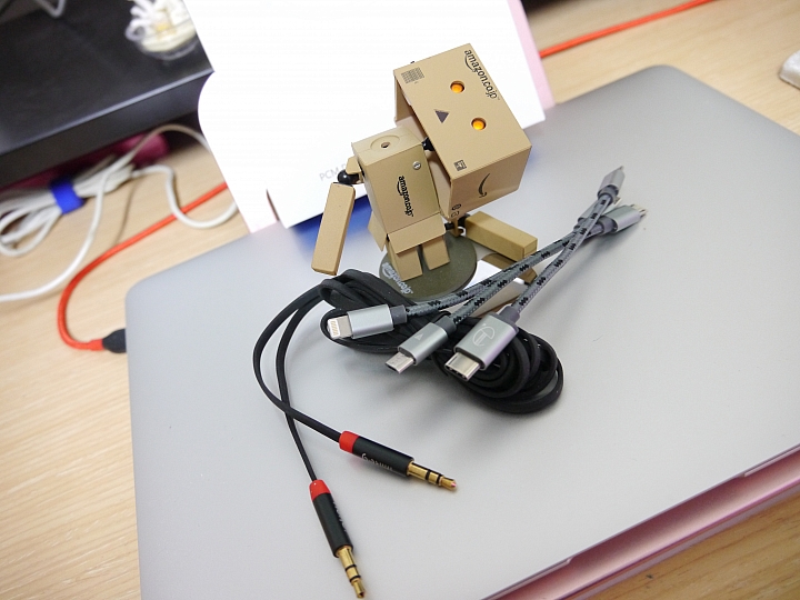 [開箱評測]Audirect Hi-res DSD DAC ～隨身耳擴～手機聽音樂良伴～身長5cm的HIFI小巨人～