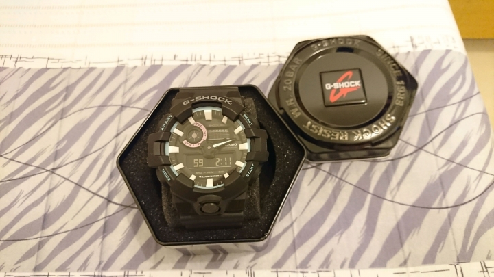 開箱 10月新款G shock 霓虹燈