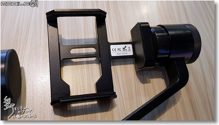 【隨心．隨想．隨拍】SwiftCam M4三軸穩定器~隨便拍都很"正"