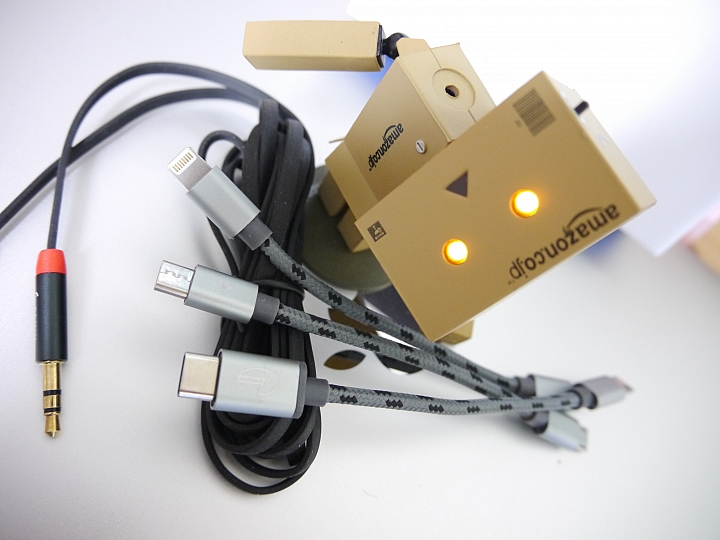 [開箱評測]Audirect Hi-res DSD DAC ～隨身耳擴～手機聽音樂良伴～身長5cm的HIFI小巨人～