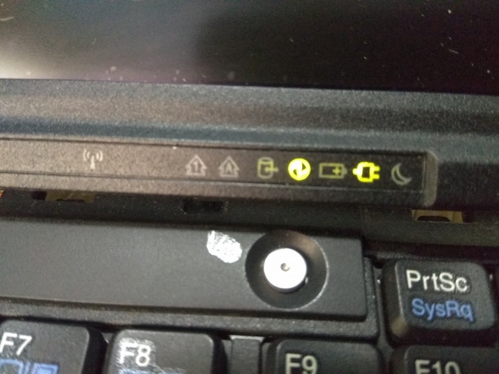 Lenovo x60 無法開機，一個z字圈圈亮