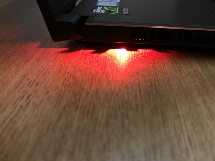 【信仰開箱】ASUS ROG Zephyrus GX501VSK (GTX1070)