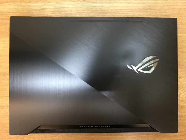 【信仰開箱】ASUS ROG Zephyrus GX501VSK (GTX1070)