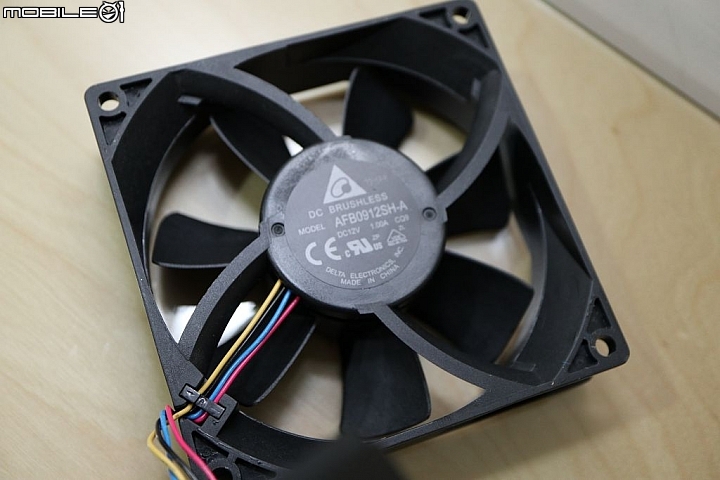[開箱] 體積小巧VR遊戲2.6L小主機GIGABYTE技嘉BRIX GAMING VR
