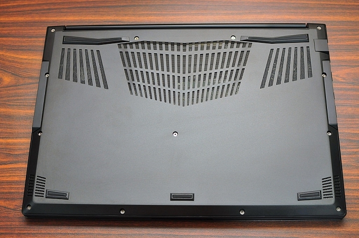 GIGABYTE Aero15X，搭載MAX-Q顯卡首發測試