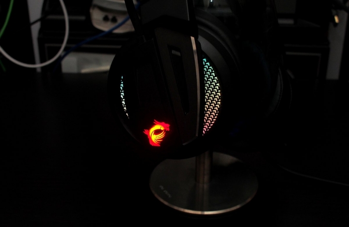 7.1 虛擬環繞 MSI Immerse GH-70 RGB 電競耳機簡單開箱