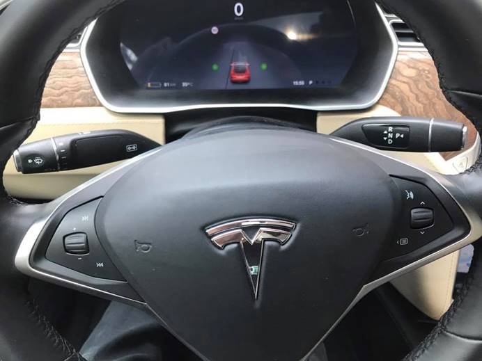Tesla不比加速還有優勢嗎？卡丁車賽車場心得～