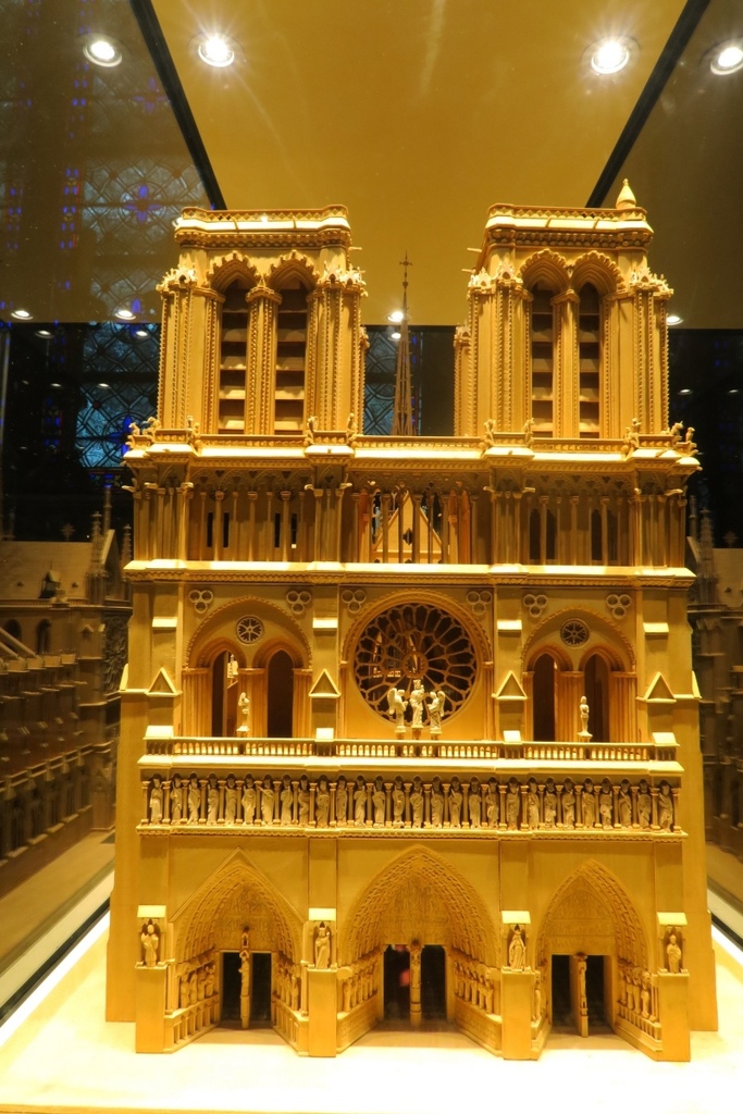 [旅遊] 法國 巴黎聖母院大教堂 Notre Dame de Paris (免費參觀)．付費門票/交通/開放時間整理