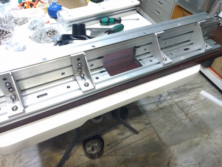 路達桌靠山(router table fence)製作