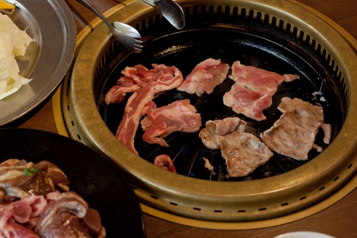 【食記。美食】東京 新宿 吃到飽的天堂與地獄(1) 新宿Lion會館 成吉思汗 蒙古烤肉 吃到飽