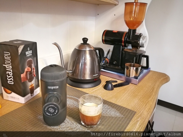 [咖啡器材分享]Wacaco Nanopresso按押式義式咖啡萃取機--Minipresso再進化--露營旅行都方便