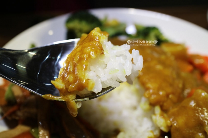 【中和素食】『十味健康素食』宜安店/近永安市場站/健康素食/平價/推XO醬抄手讚岐烏龍麵/日式咖哩蓋飯/涼拌川耳