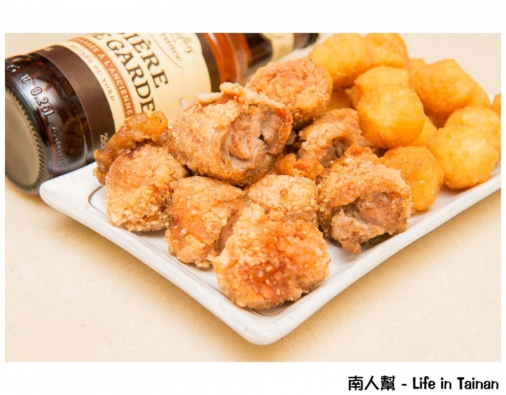 【台南中西區-美食】埔里美食台南插旗｜國華街美食｜自己的口味自己搖｜台式沾醬炸雞~犁田鹹酥雞