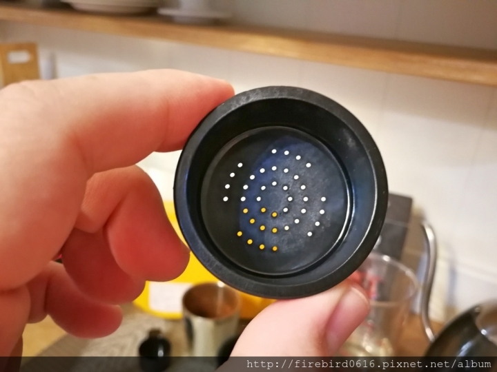 [咖啡器材分享]Wacaco Nanopresso按押式義式咖啡萃取機--Minipresso再進化--露營旅行都方便
