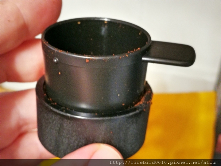 [咖啡器材分享]Wacaco Nanopresso按押式義式咖啡萃取機--Minipresso再進化--露營旅行都方便