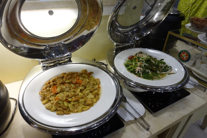 【台南】台南康橋商旅民生館。早餐與宵夜都超豐盛的平價商旅