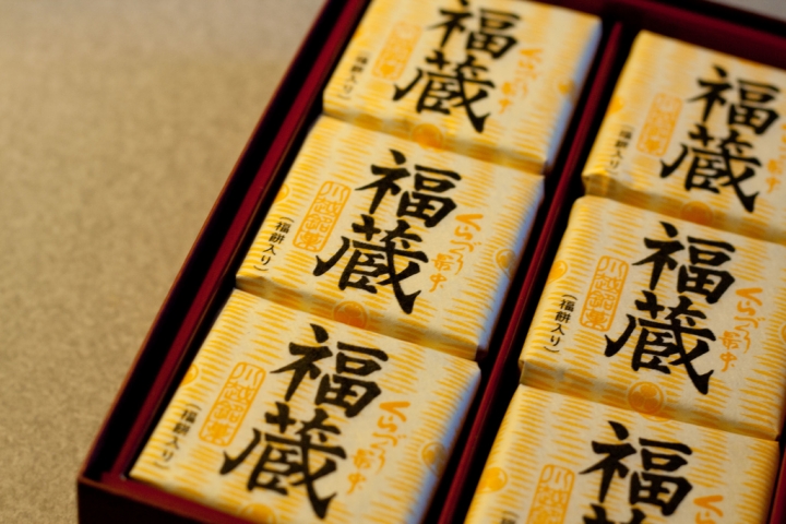 【美食。食記】琦玉 川越 會想起奶奶的老味道 くらづくり本舗 アトレマルヒロ店 最中 福藏 甜點 和菓子 推薦