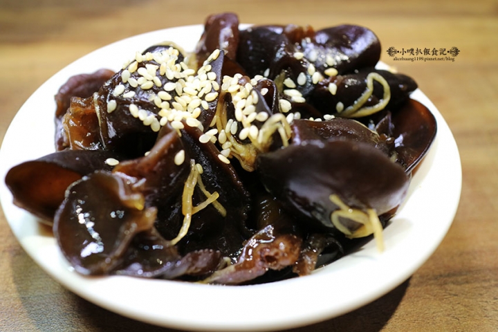 【中和素食】『十味健康素食』宜安店/近永安市場站/健康素食/平價/推XO醬抄手讚岐烏龍麵/日式咖哩蓋飯/涼拌川耳