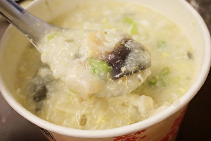 【蓁品廣東粥】食材區乾淨整齊有亮點