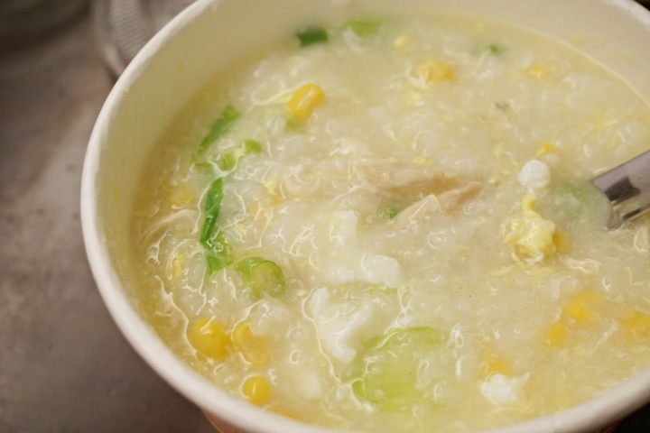 【蓁品廣東粥】食材區乾淨整齊有亮點