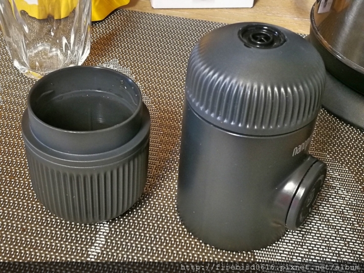 [咖啡器材分享]Wacaco Nanopresso按押式義式咖啡萃取機--Minipresso再進化--露營旅行都方便