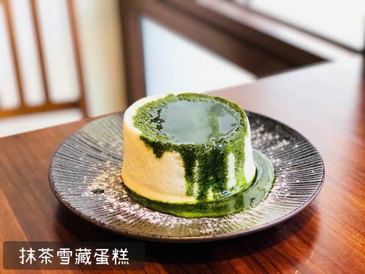 SOLO的玩樂指南【板橋】超佛心的抹茶瀑布雪藏蛋糕