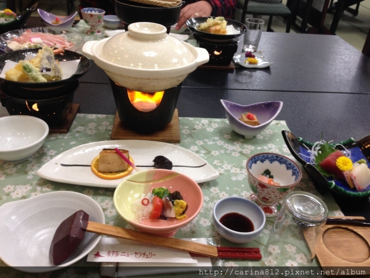 日本山梨縣 富士河口湖溫泉新世紀飯店 New Century 時間靜止流動