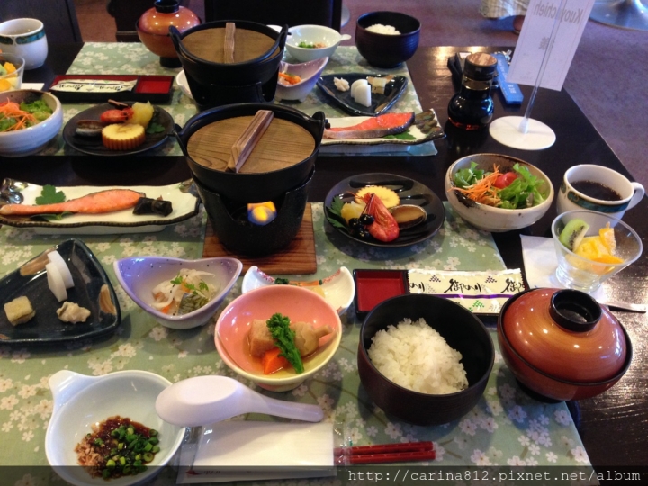 日本山梨縣 富士河口湖溫泉新世紀飯店 New Century 時間靜止流動