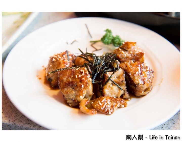 【台南東區-美食】全台南首創鐵板燒&壽喜燒吃到飽｜雙主餐.哈根達斯任你吃到飽 ~ 福豆屋(德安百貨)