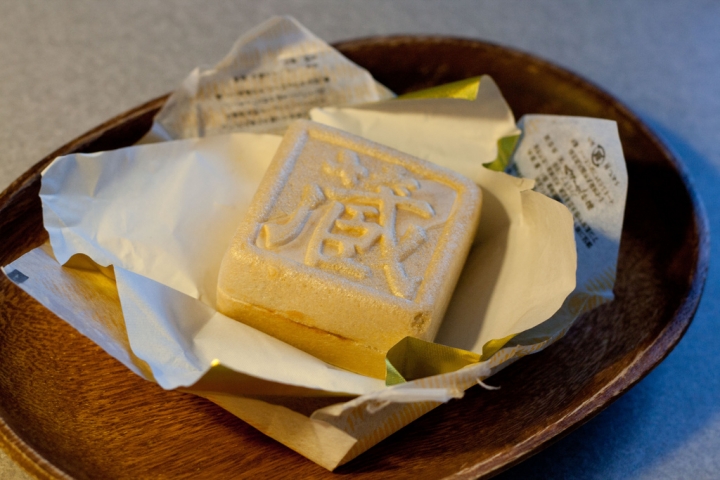 【美食。食記】琦玉 川越 會想起奶奶的老味道 くらづくり本舗 アトレマルヒロ店 最中 福藏 甜點 和菓子 推薦