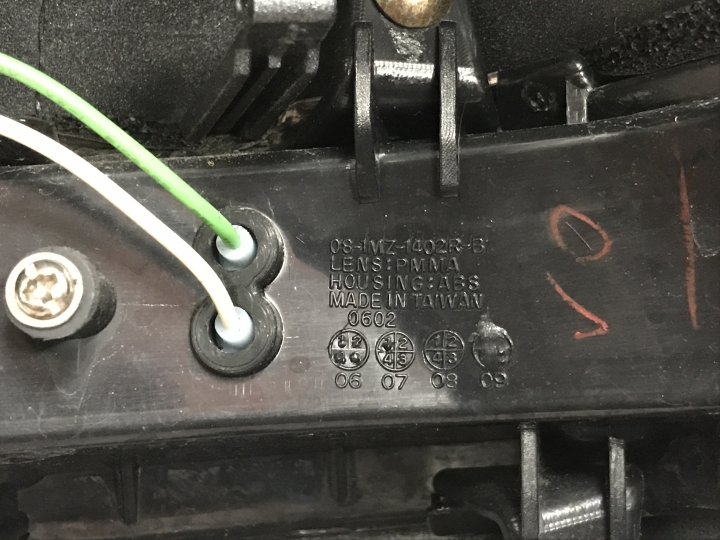 07 MAZDA3電摺後視鏡LED方向燈(公司件 OEM件).....?