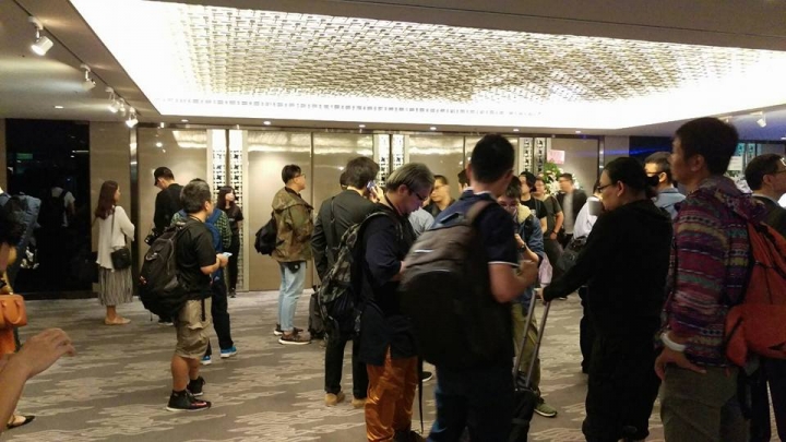 是HTC發表會現場-更新實機照片