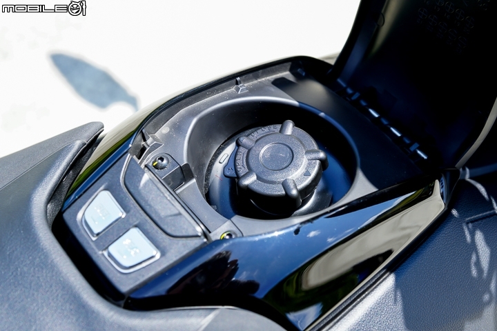 運動羊大戰！C650Sport vs AK550 vs TMAX 集評