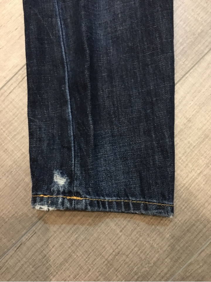 「黑五開箱第三彈」Dsquared2 類tidy biker牛仔褲&螢光綠拖鞋