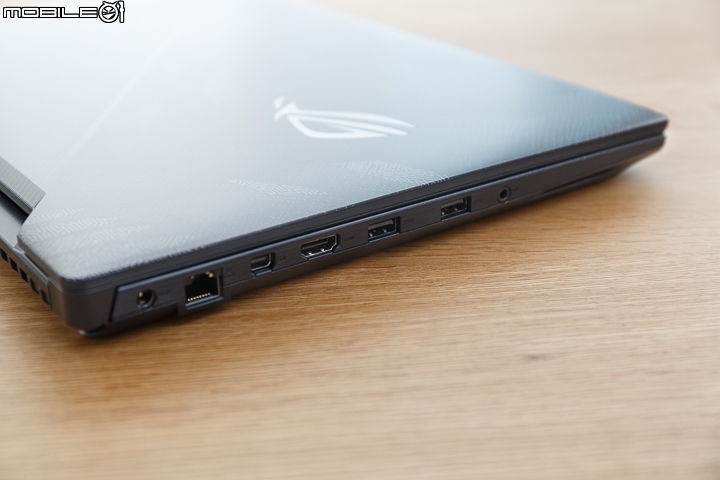 ASUS ROG Strix Hero / SCAR 任選你的電競風格
