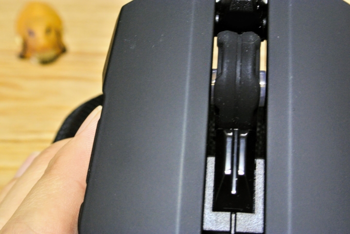 芝奇RIPJAWS MX780雷射電競滑鼠 RGB量身訂做模組滑鼠就是不一樣~~~