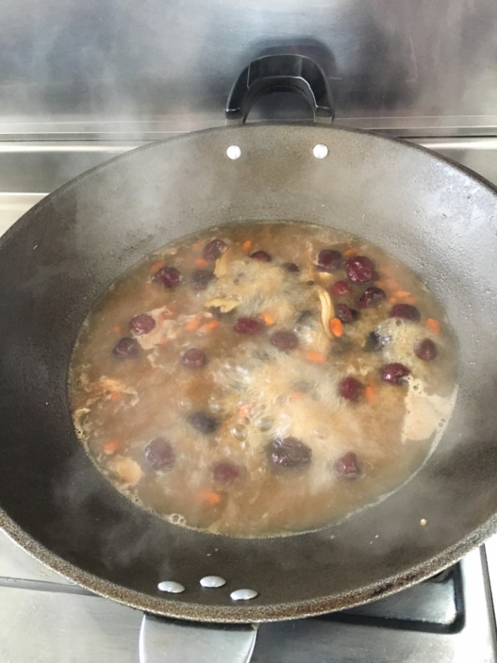 [食譜分享] 冬令進補、月子餐補身，香又軟Q的麻油腰子