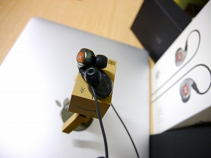 [開箱評測]HZSOUND HZ3ii 入耳式耳機～12.5mm動圈單體～舒適～耐聽～伴你入眠～