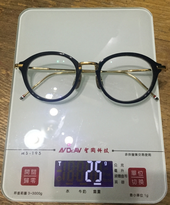 有沒有眼鏡不會滑的辦法~~(附上5副眼鏡重量)