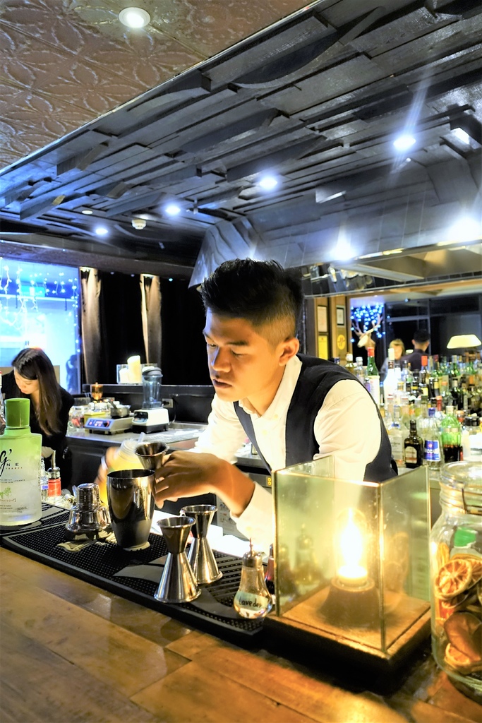 ＜活動＞令人微醺的早午餐~333 Restaurant & Bar