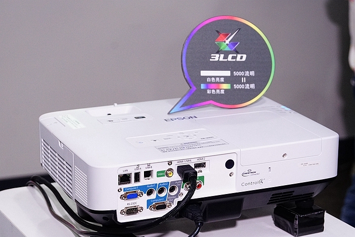<開箱>小空間裡的大放映師-EPSON EH-TW650 暨《Epson投影體驗會》活動分享