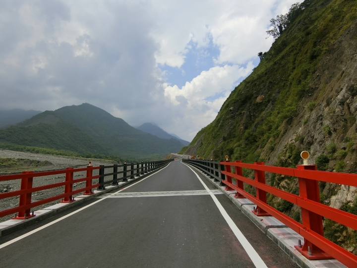 台２０線-南橫吊橋之旅