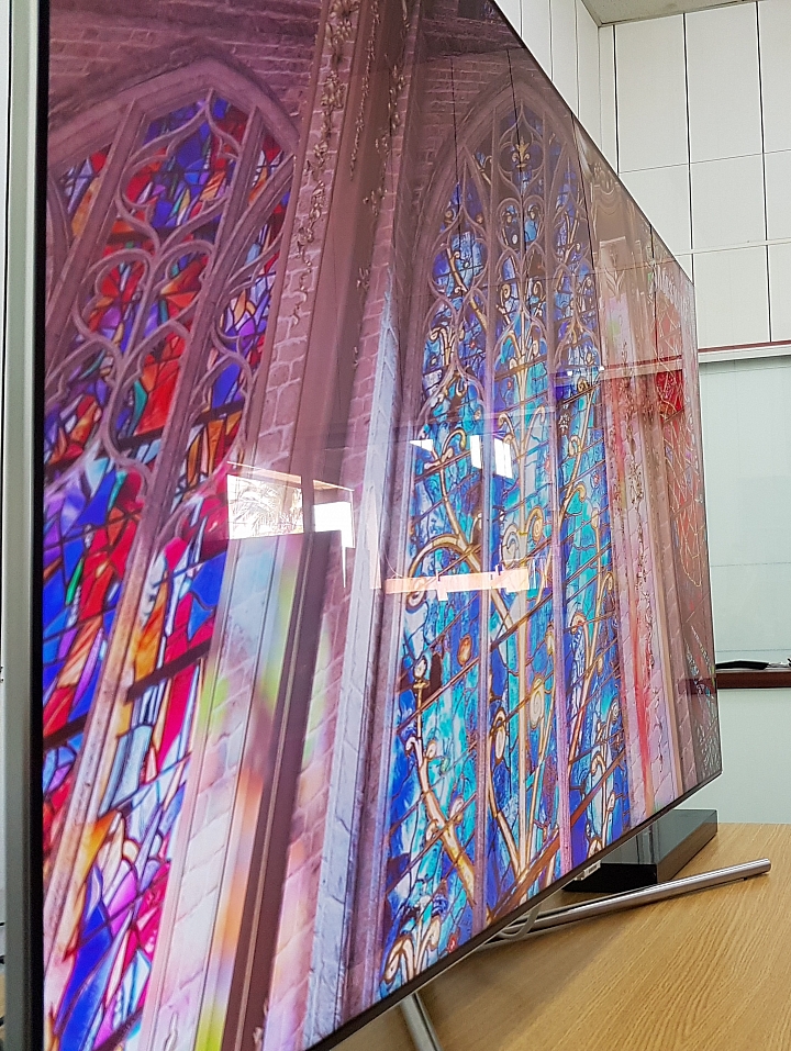 Samsung Q7F QLED量子點電視，100%色域表現，開啟你的100%視界！