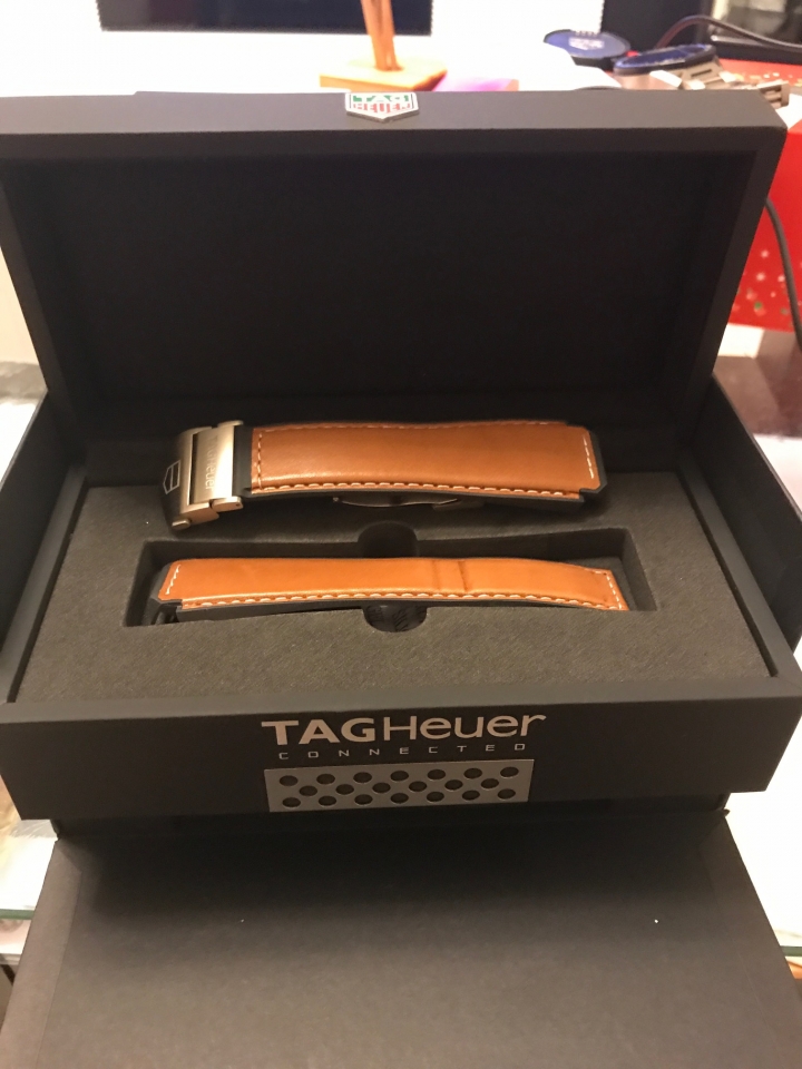 [開箱] 豪雅 TAG Heuer CONNECTED MODULAR 45 智能錶
