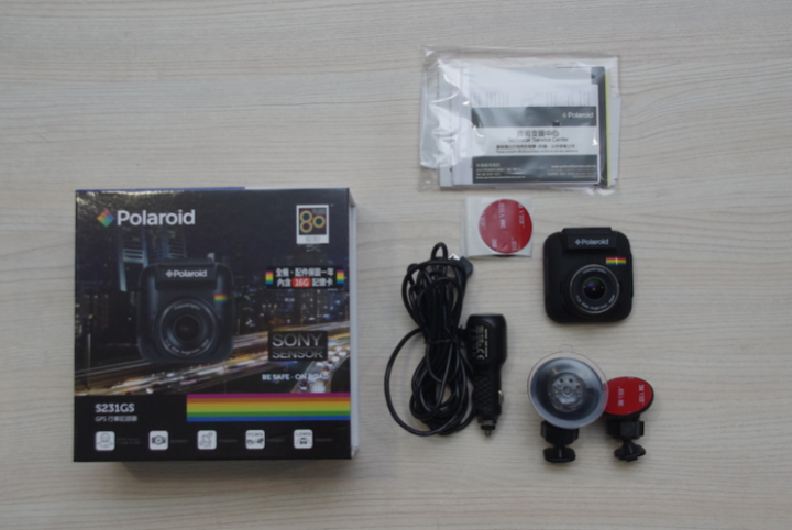 拍立得相機變成行車記錄器，Polaroid S231GS 開箱體驗全記錄