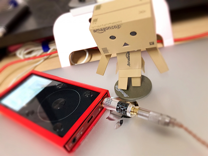 [開箱評測]FiiO Mark X3III 高解析～藍牙～支援無損音樂檔～音樂播放器～熱血騷包紅參上！